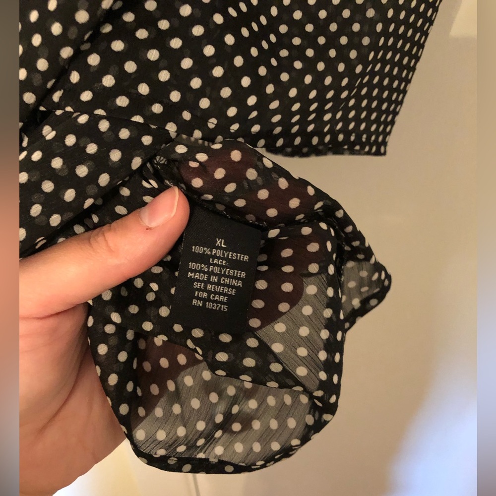 Button down blouse - Picture 3 of 3